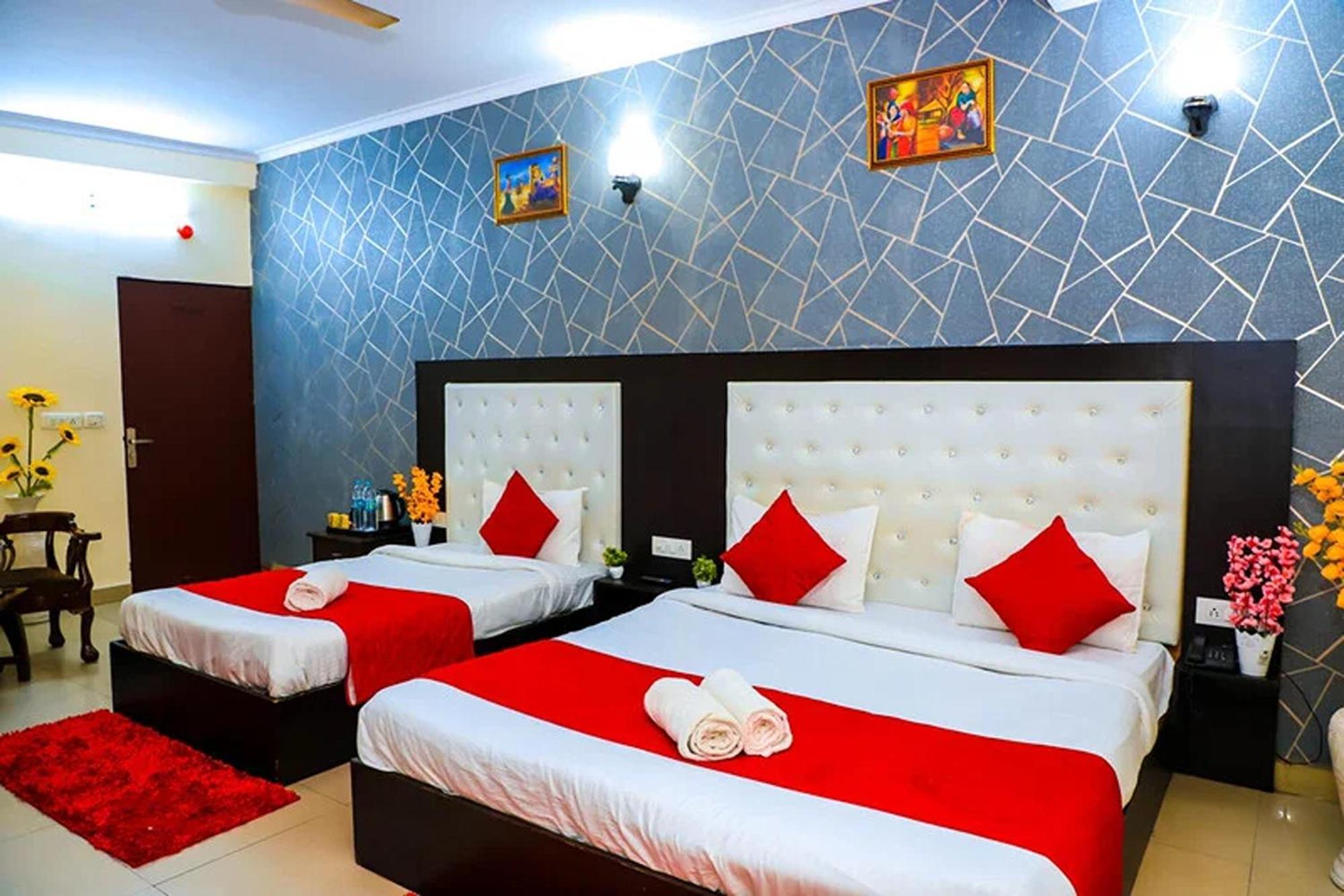 Hotel Global Inn By Quality Inn 新德里 外观 照片