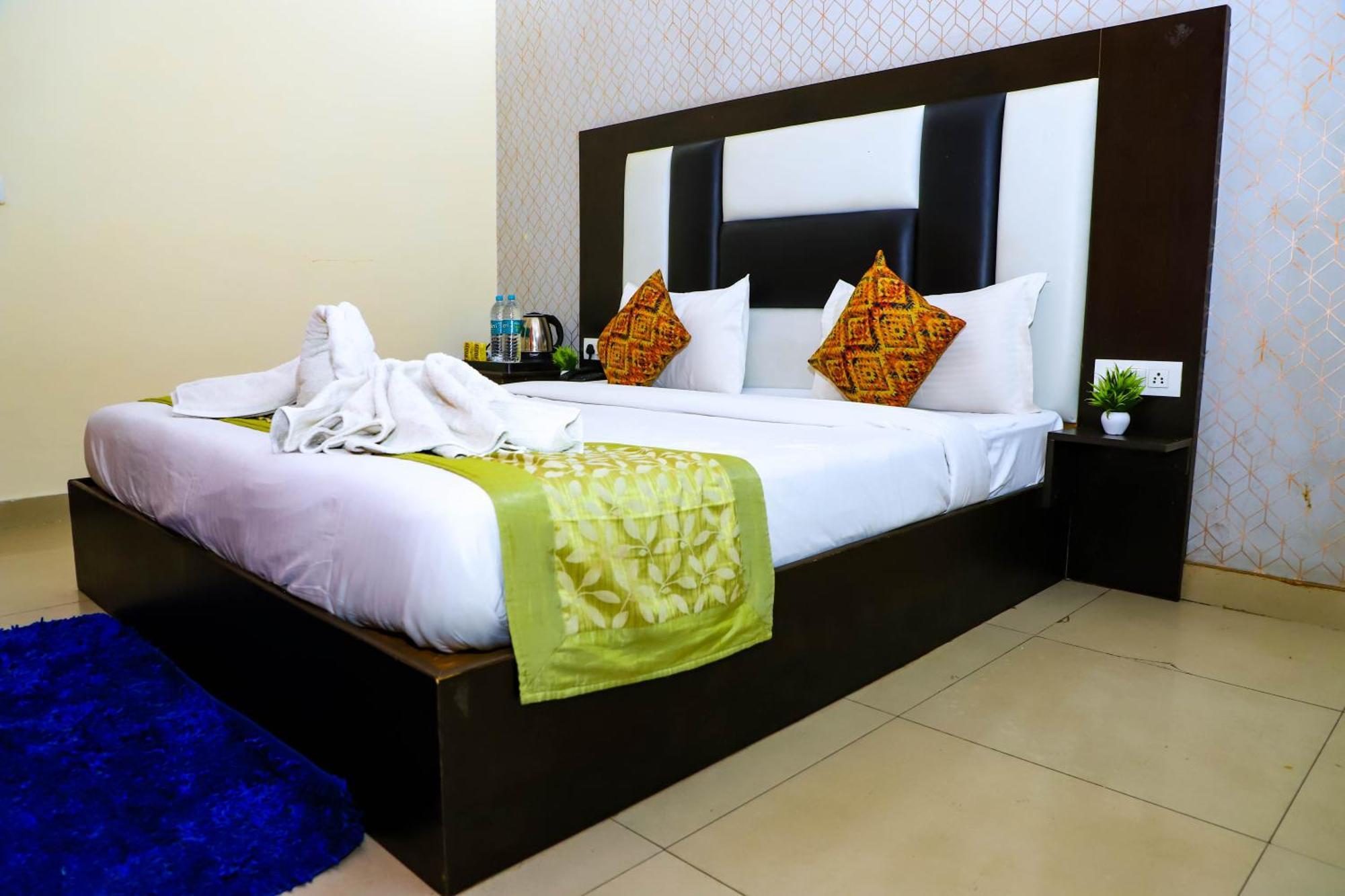 Hotel Global Inn By Quality Inn 新德里 外观 照片