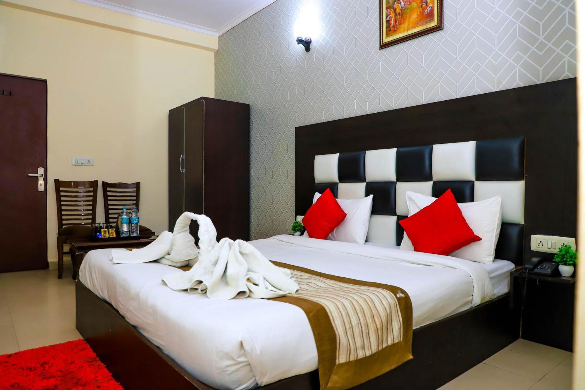 Hotel Global Inn By Quality Inn 新德里 外观 照片
