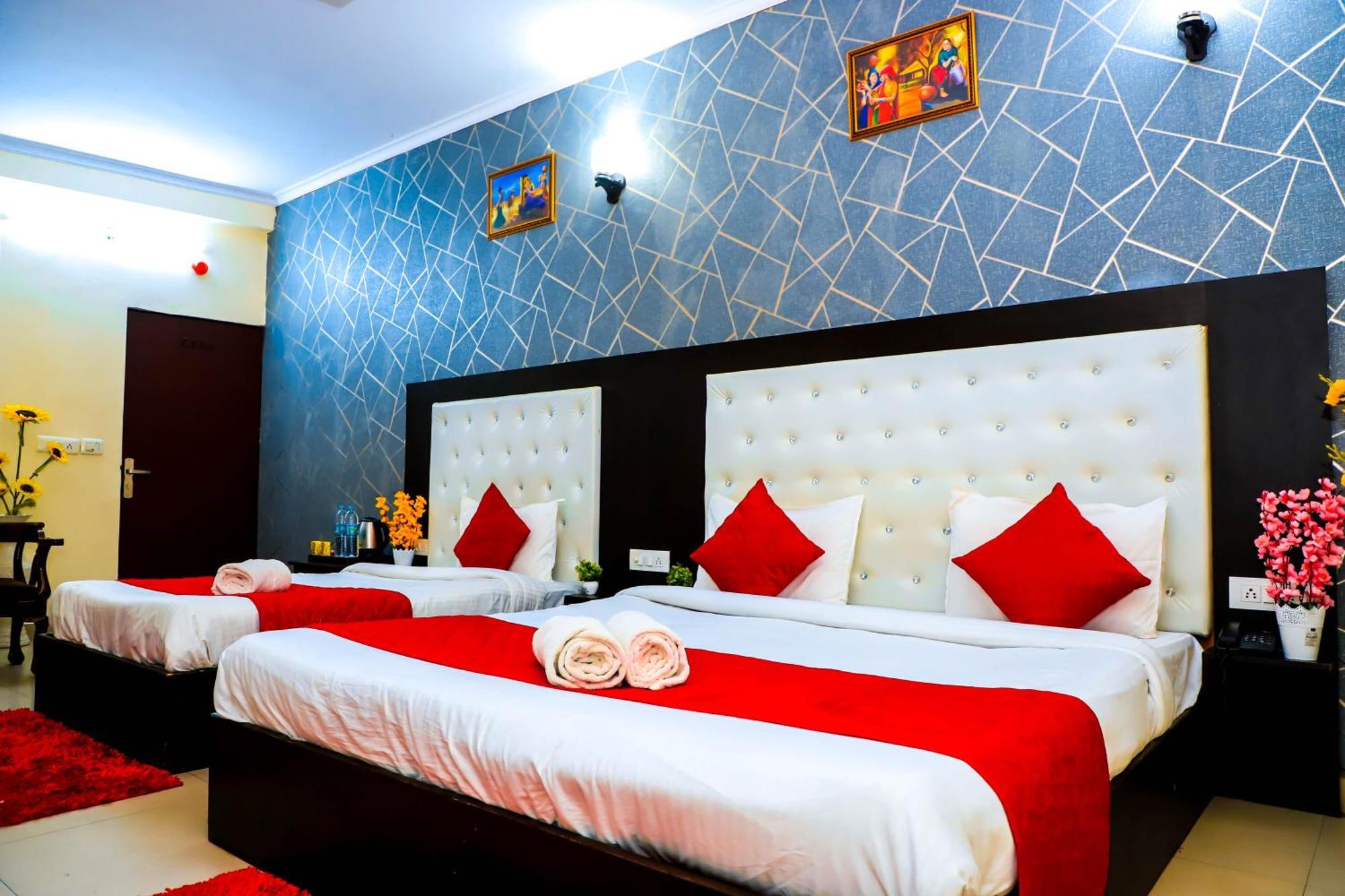Hotel Global Inn By Quality Inn 新德里 外观 照片